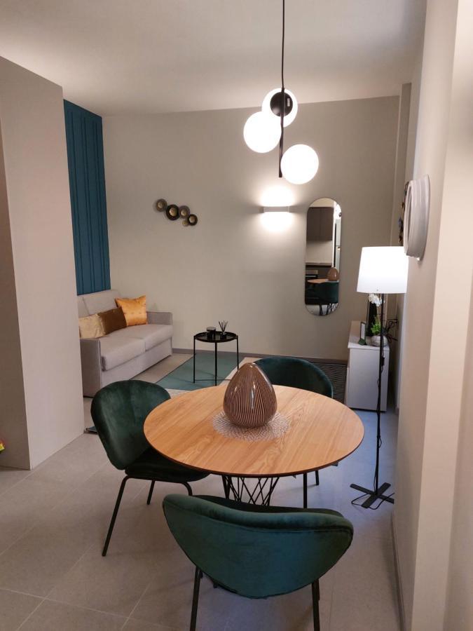 The 6 Apartments Rimini Eksteriør billede