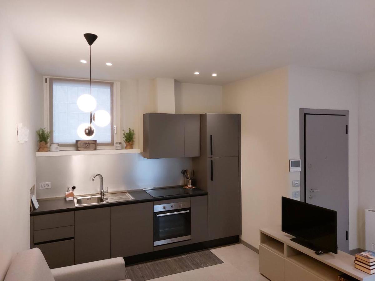 The 6 Apartments Rimini Eksteriør billede